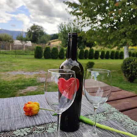 Mile Zacisze Lodge *